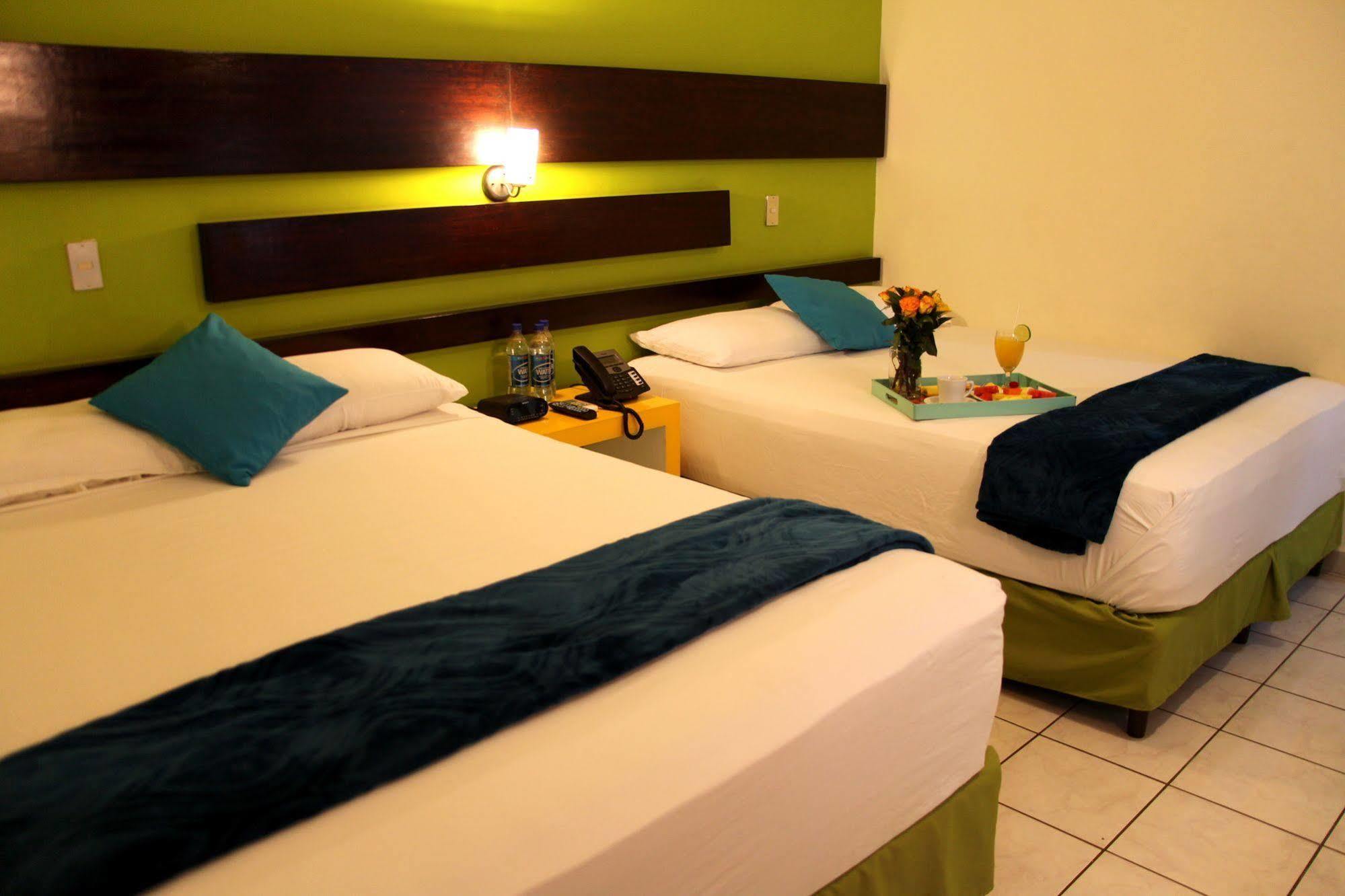 Villa del Angel Hotel San Salvador Buitenkant foto
